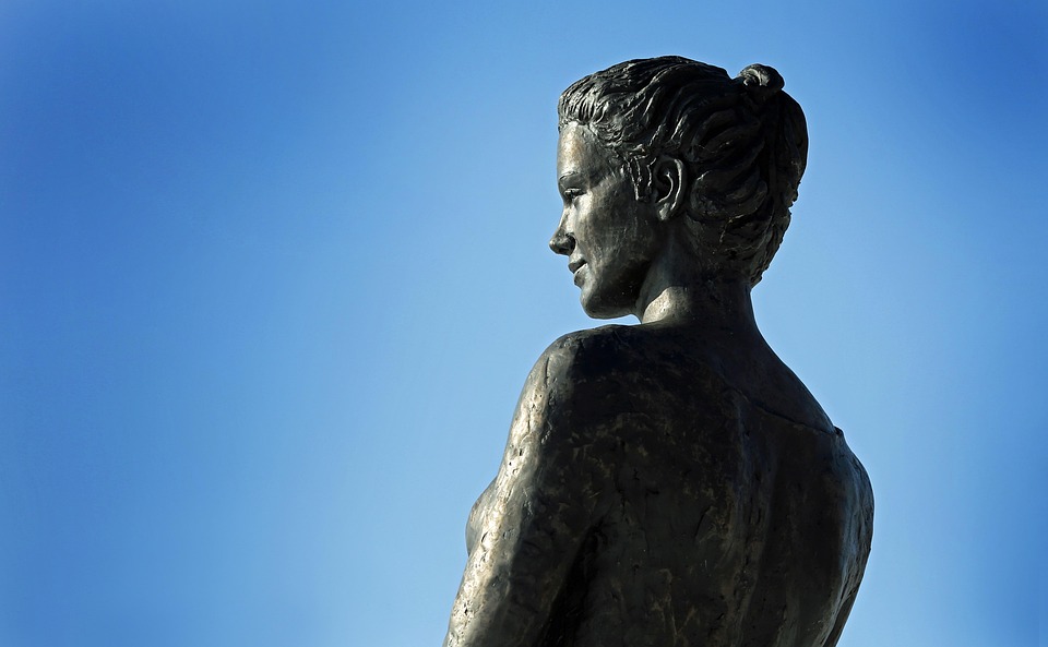 Consider your target audience: What are their pain points and interests?